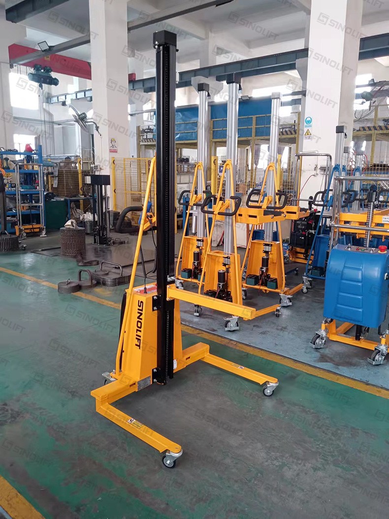 20240509 V 非标单立柱 移动吊钩 出货图 (4).jpg