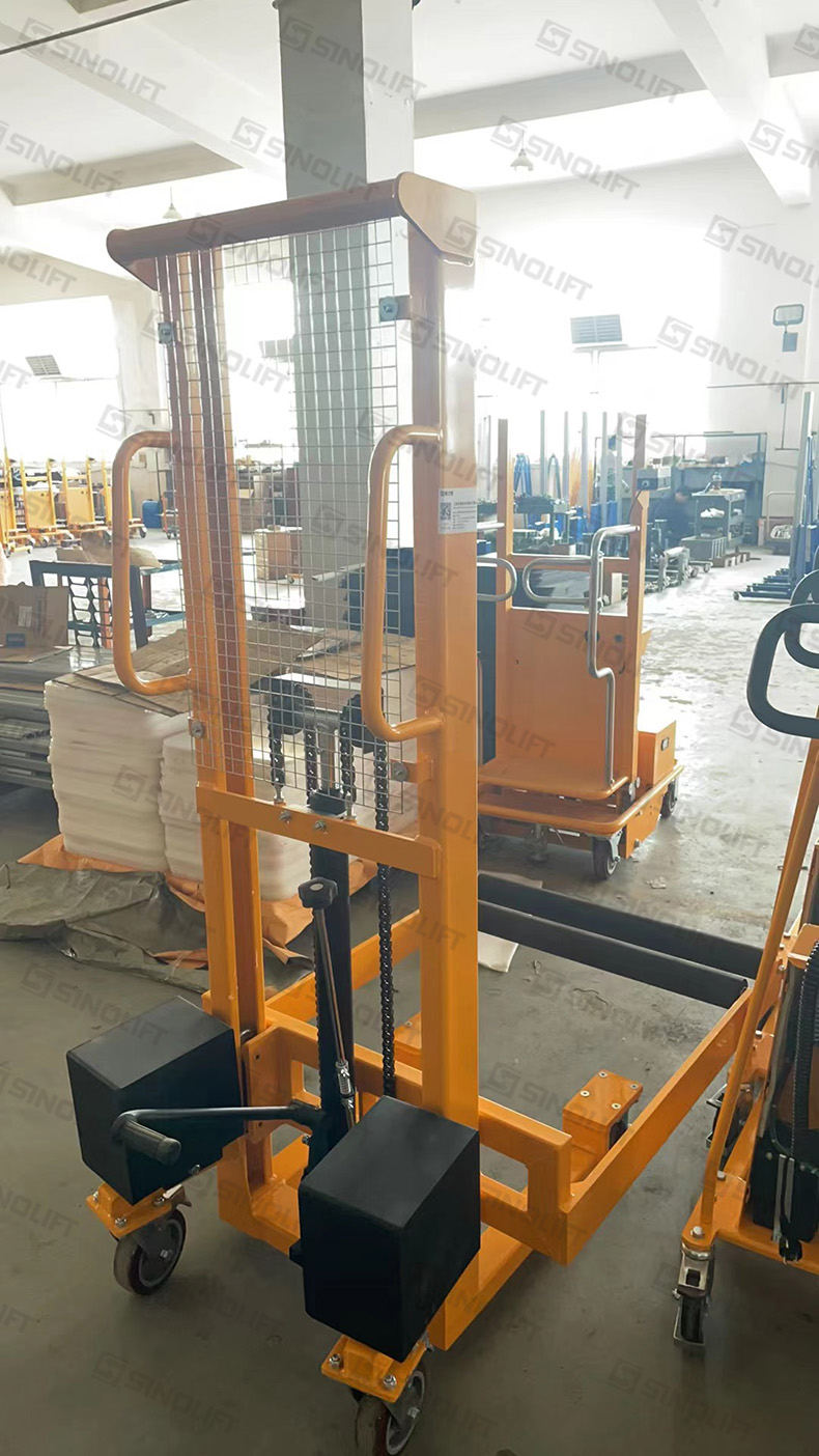 240517非标C门架堆高车出货图 (5).jpg